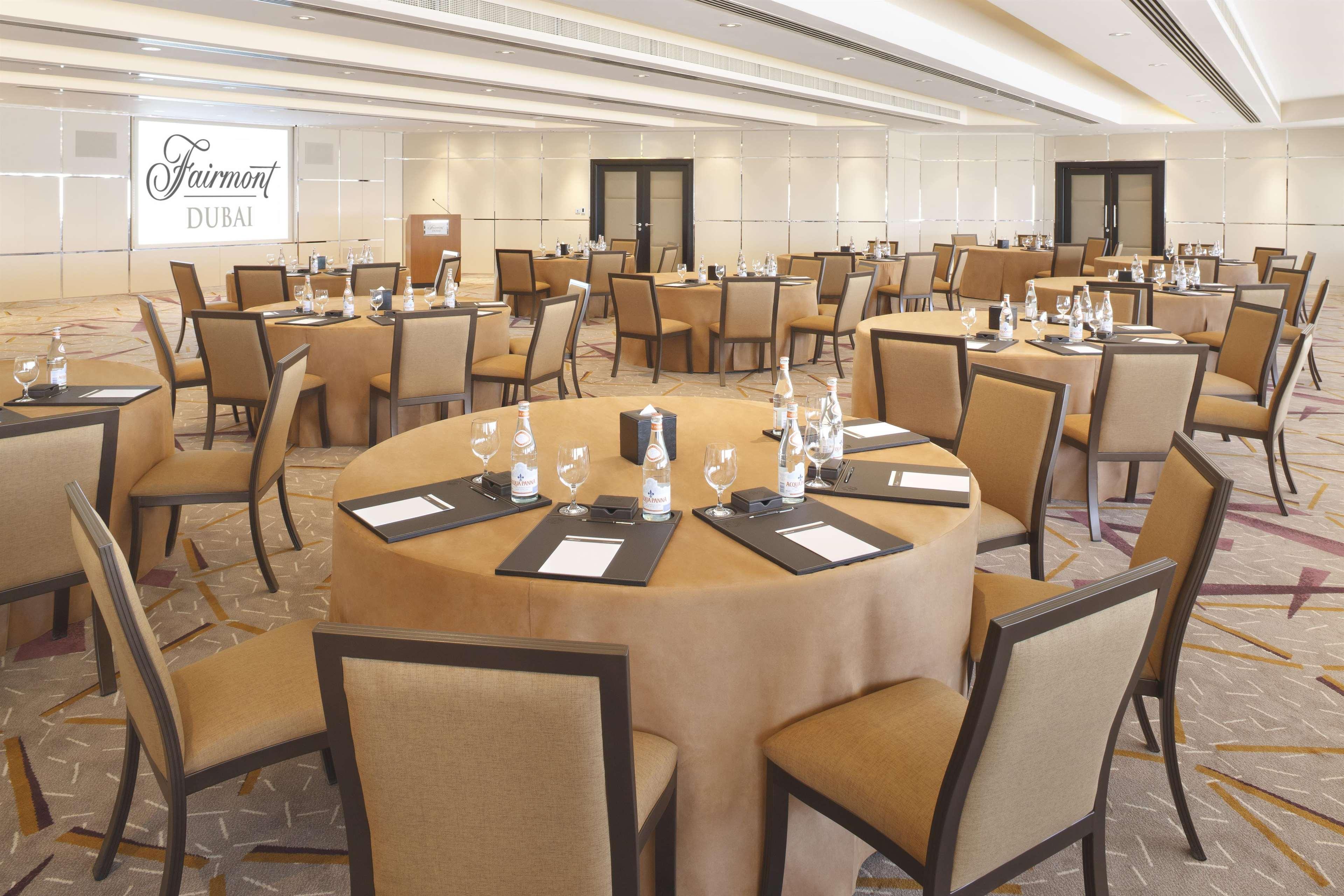 Hotel Fairmont Dubaj Zewnętrze zdjęcie The ballroom