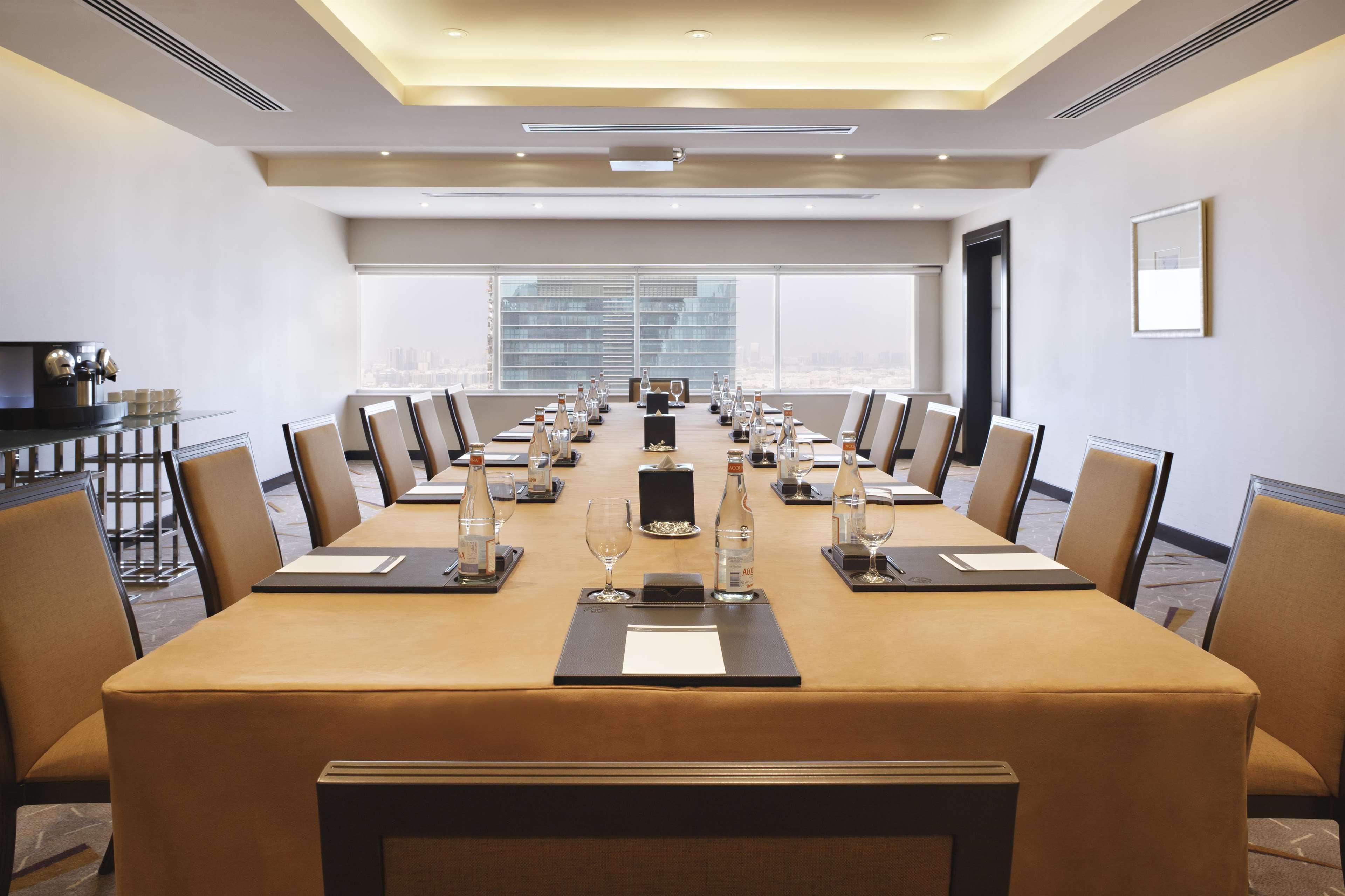 Hotel Fairmont Dubaj Zewnętrze zdjęcie Meeting room