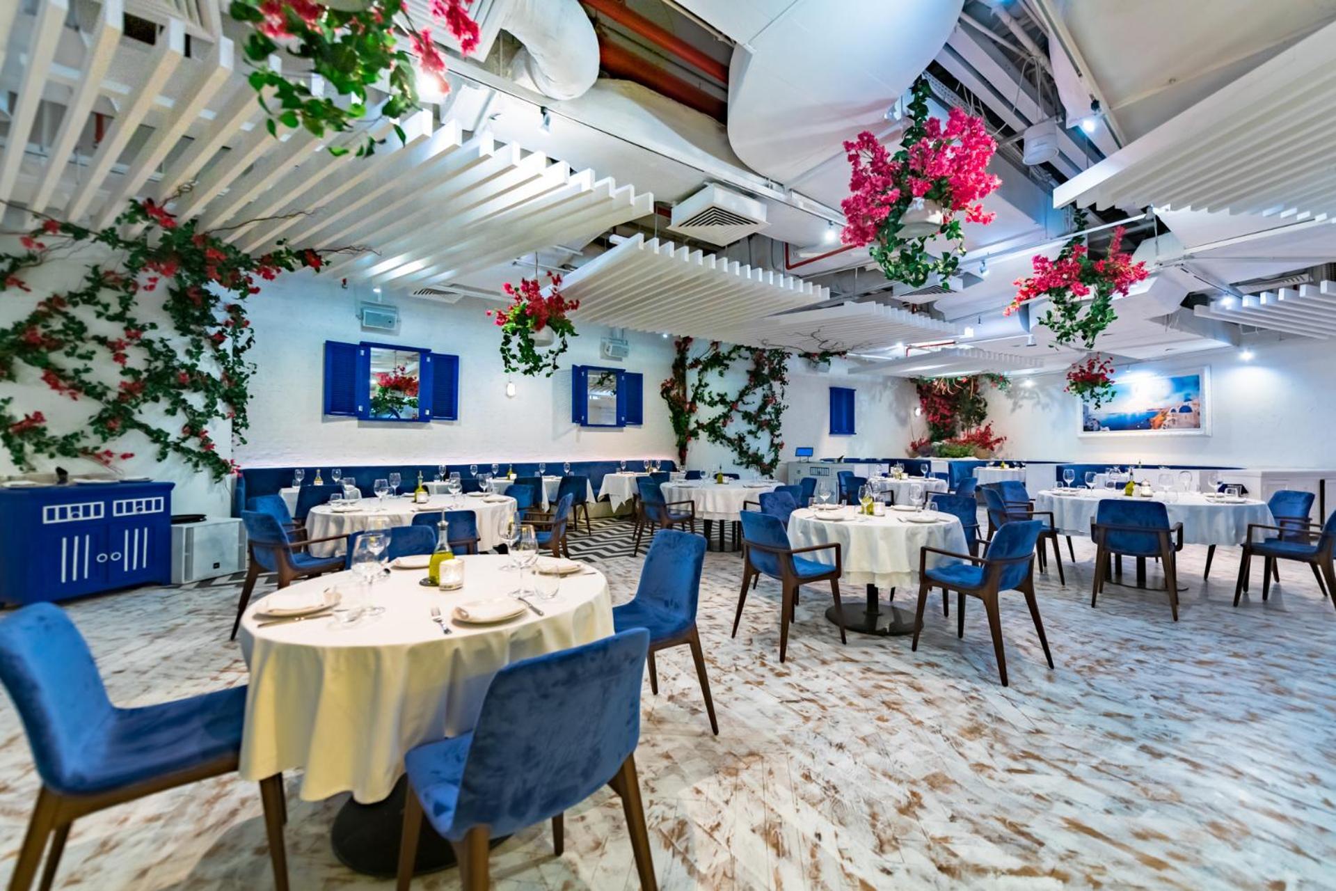 Hotel Fairmont Dubaj Zewnętrze zdjęcie Restaurant in the hotel